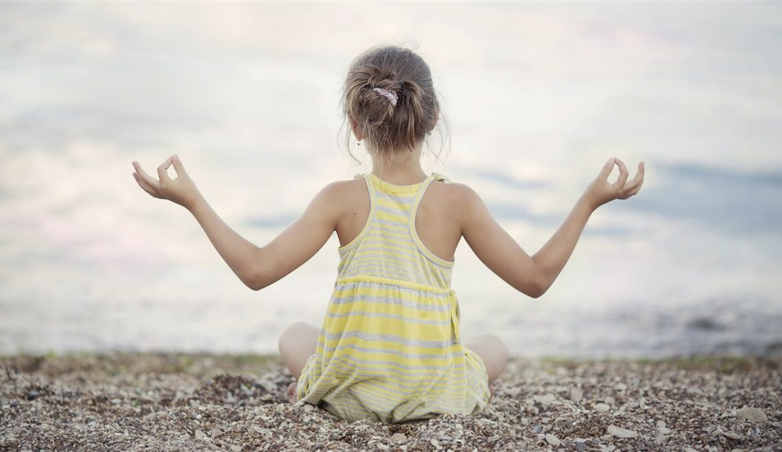 himmelen-Méditation enfant : pourquoi faut-il faire méditer les enfants ?