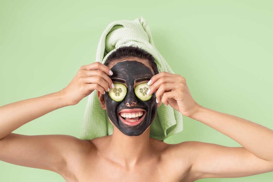 Masque au charbon : lutter contre les points noirs