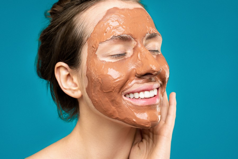Masque d'argile visage : une solution miracle pour les problèmes de peau ?