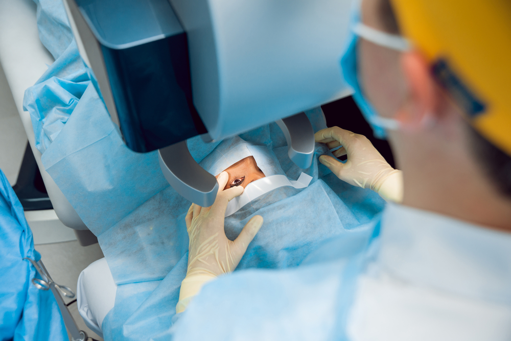 Operation laser des yeux pour la myopie : les suites de l'opération